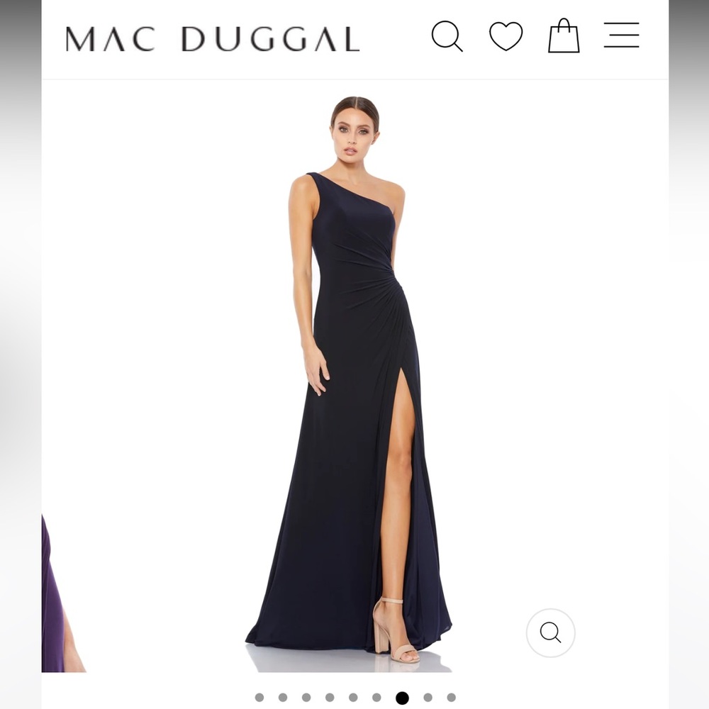 #136. IEENA for MAC DUGGAL gown. Size 2. NWT